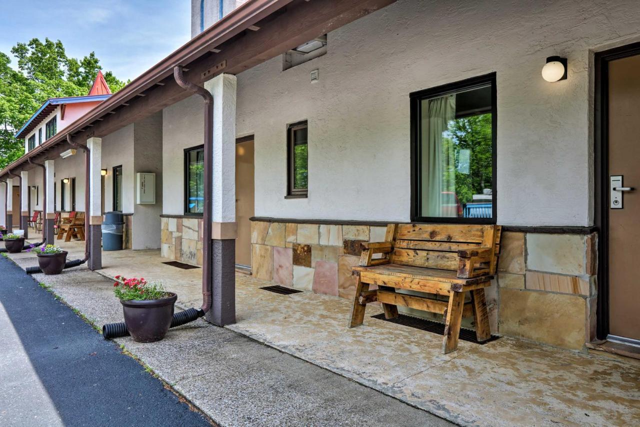 Burkesville Apt With Deck, Views And Pool Access! Экстерьер фото